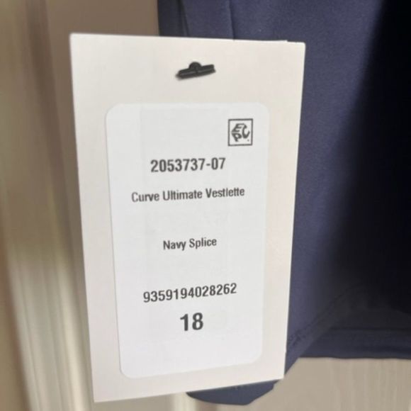 Cotton On Women - Curve Active Ultimate Vestlette - Navy - Picture 5 of 7